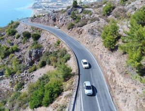 Mersin-Antalya arası mesafe 4 saate inecek