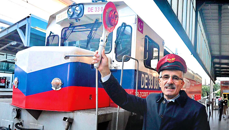 Bakan Uraloğlu’nun treni gelmedi