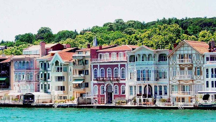 İstanbul Boğazı’nda satılık 100 yalı!